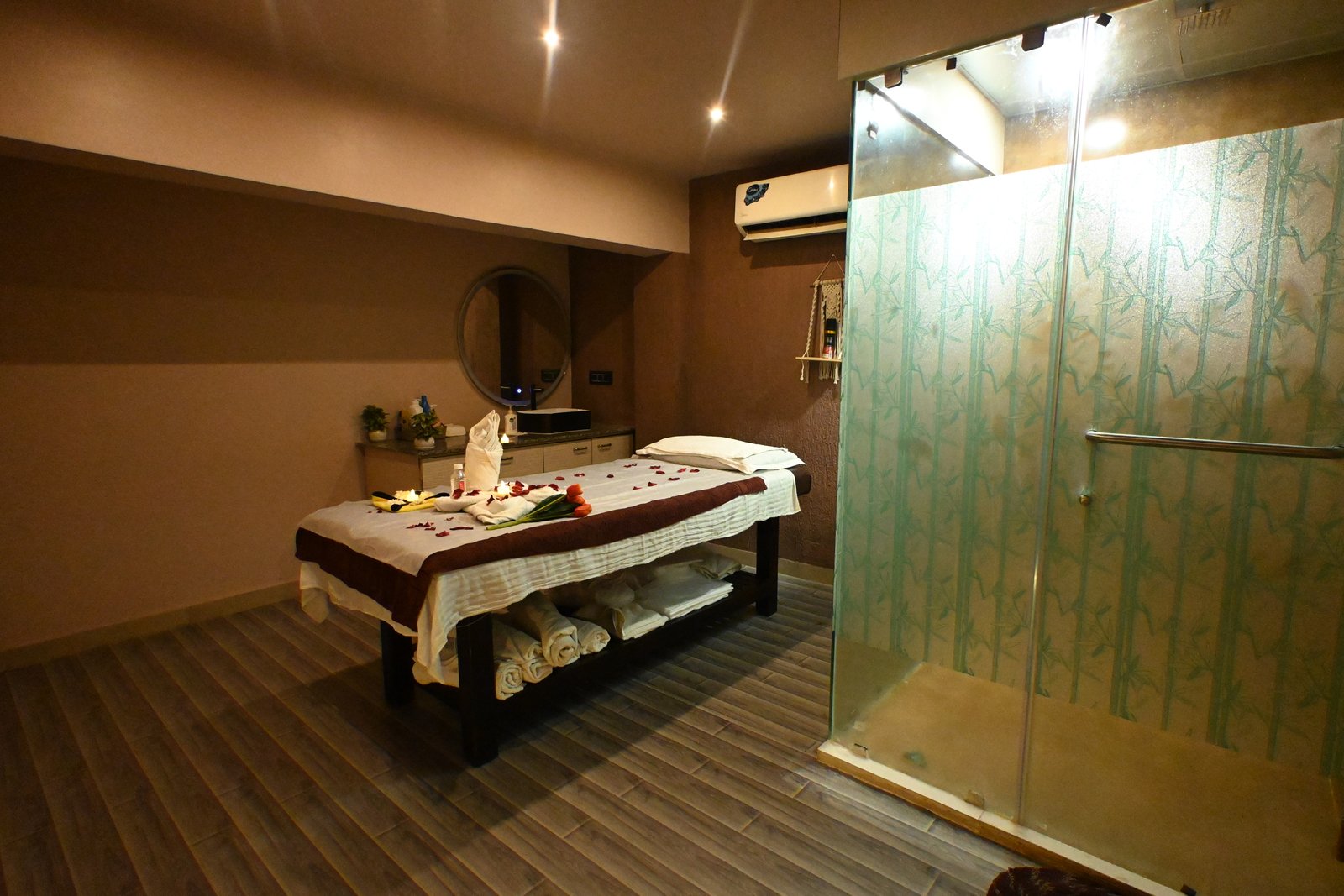 spa in Vijayapura