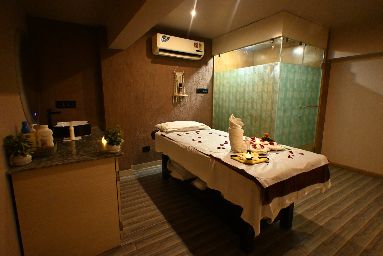 spa in Vijayapura